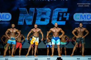 MAN'S PHYSIQUE +179